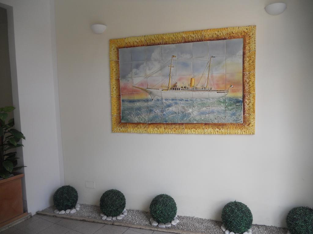 Hotel Le Vele Lido di Ostia Esterno foto
