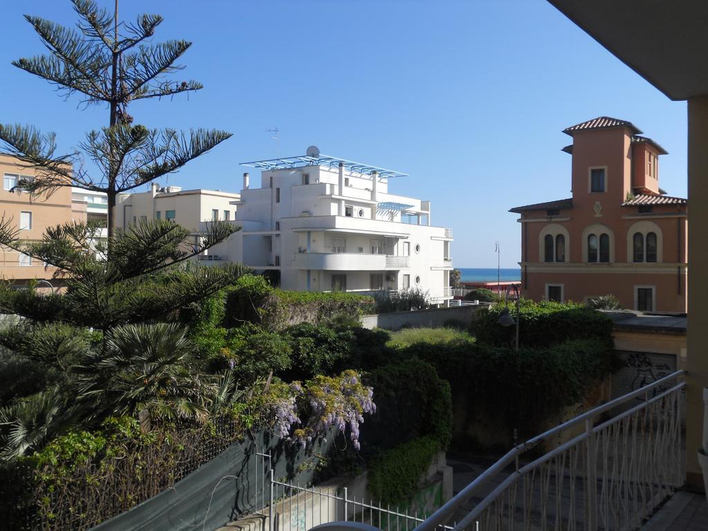 Hotel Le Vele Lido di Ostia Esterno foto