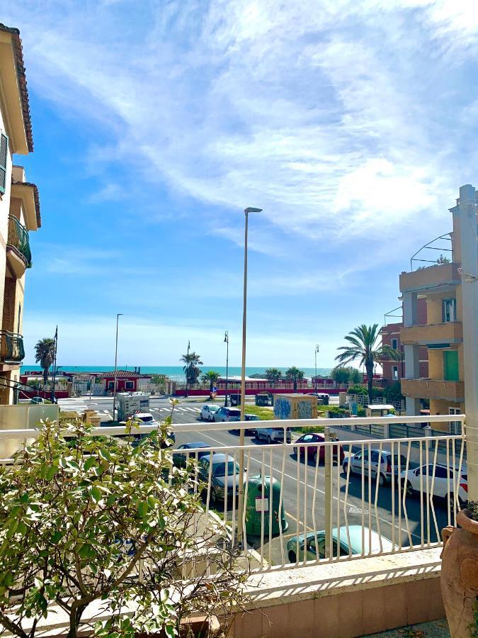 Hotel Le Vele Lido di Ostia Esterno foto